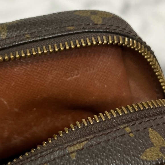 Vintage Louis Vuitton | Amazon PM Monogram Crossbody Bag - Picture 9 of 11